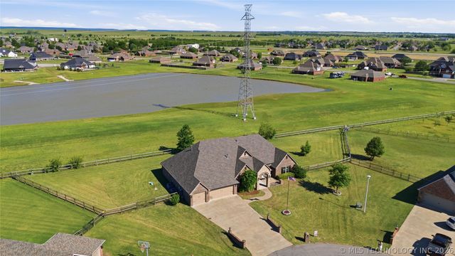 14246 N 61 Avenue, Collinsville, OK 74021