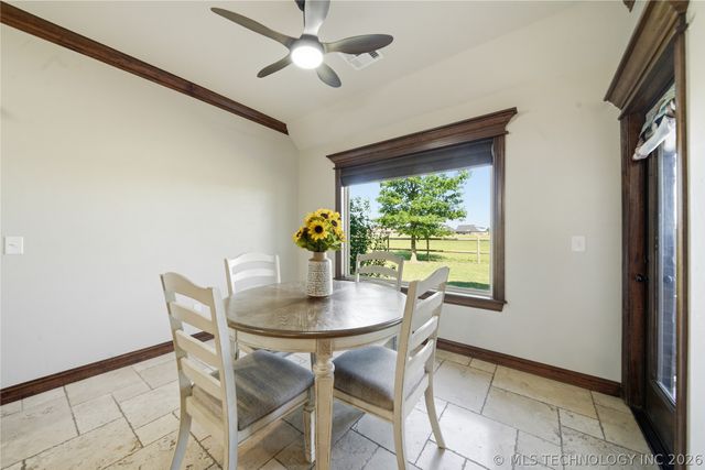 14246 N 61 Avenue, Collinsville, OK 74021