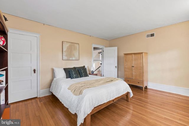 222 LONGWOOD RD, Baltimore, MD 21210