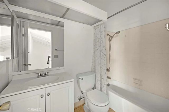 921 Creekside Dr, Fullerton, CA 92833