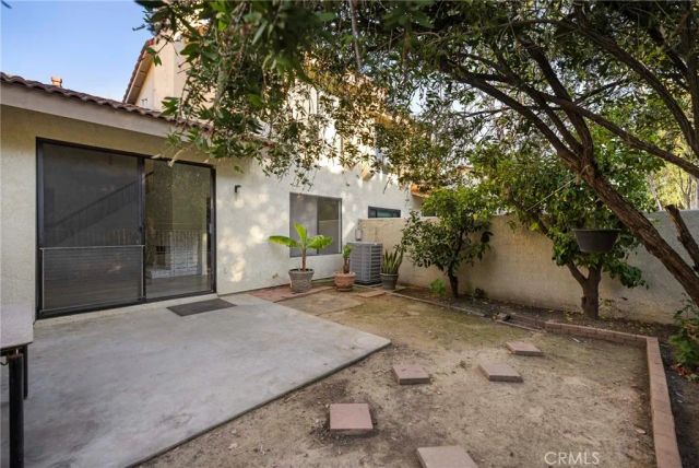 921 Creekside Dr, Fullerton, CA 92833