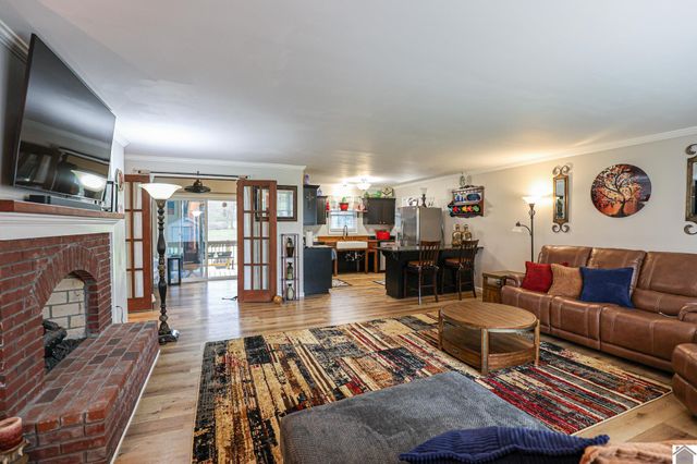 481 W Vaughn Rd, Mayfield, KY 42066