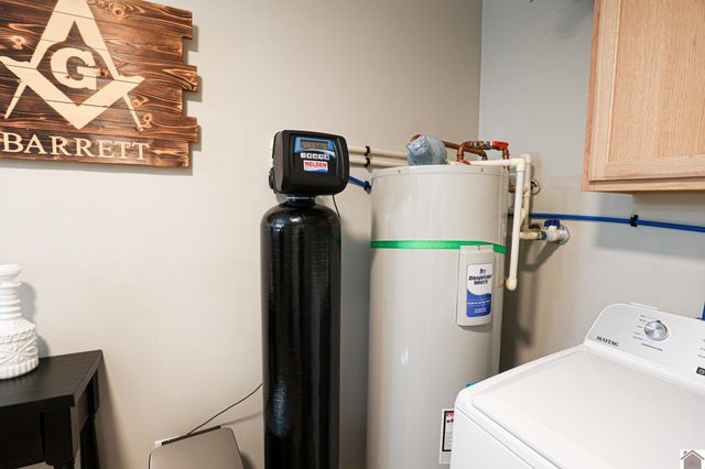 481 W Vaughn Rd, Mayfield, KY 42066