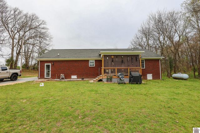 481 W Vaughn Rd, Mayfield, KY 42066