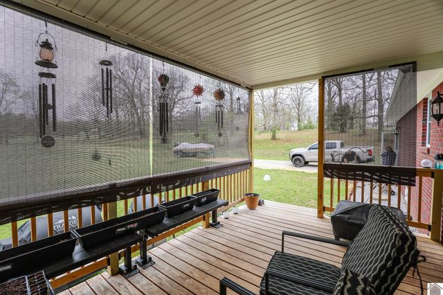 481 W Vaughn Rd, Mayfield, KY 42066