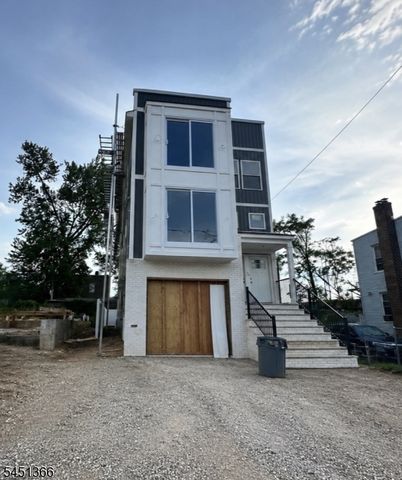 199 19Th Ave, Irvington Twp., NJ 07111