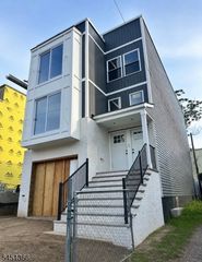 199 19Th Ave, Irvington Twp., NJ 07111