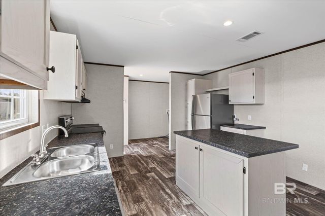 21601 Westside Loop, Silverhill, AL 36576