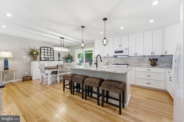 7221 GALGATE DR, Springfield, VA 22153