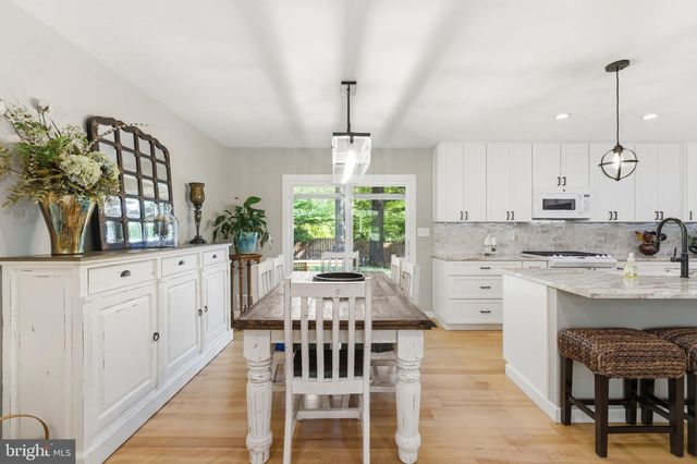 7221 GALGATE DR, Springfield, VA 22153