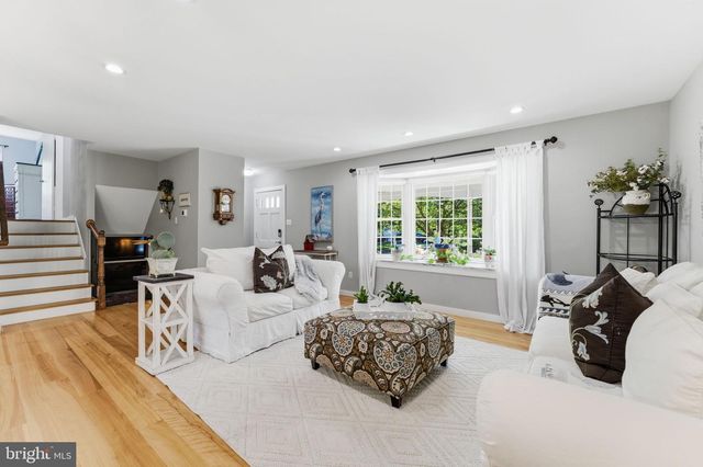 7221 GALGATE DR, Springfield, VA 22153