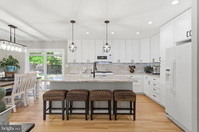 7221 GALGATE DR, Springfield, VA 22153