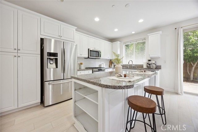 210 Desert Bloom, Irvine, CA 92618