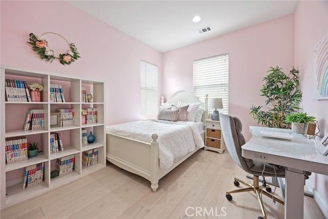 210 Desert Bloom, Irvine, CA 92618