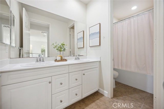 210 Desert Bloom, Irvine, CA 92618
