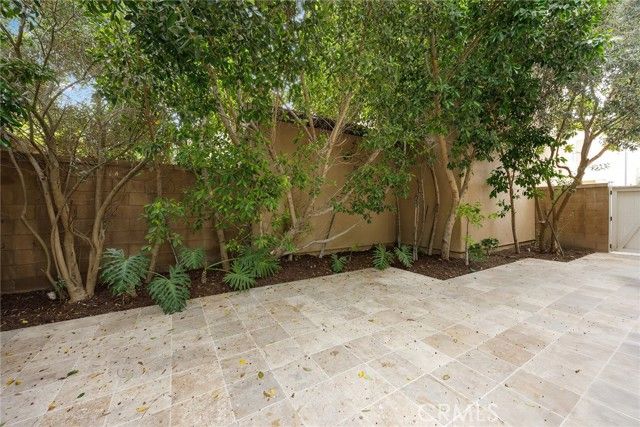 210 Desert Bloom, Irvine, CA 92618