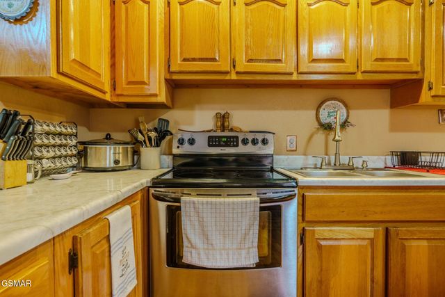 224 Lenz Drive, Kodak, TN 37764