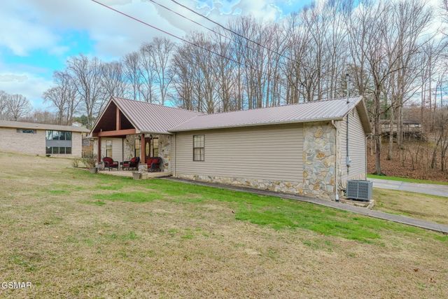 224 Lenz Drive, Kodak, TN 37764