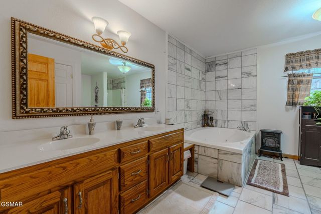 224 Lenz Drive, Kodak, TN 37764