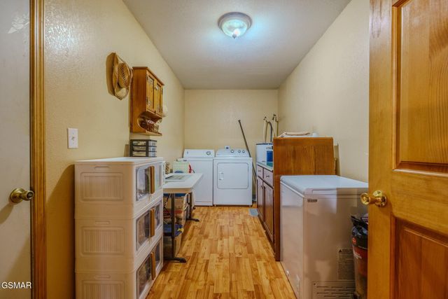 224 Lenz Drive, Kodak, TN 37764