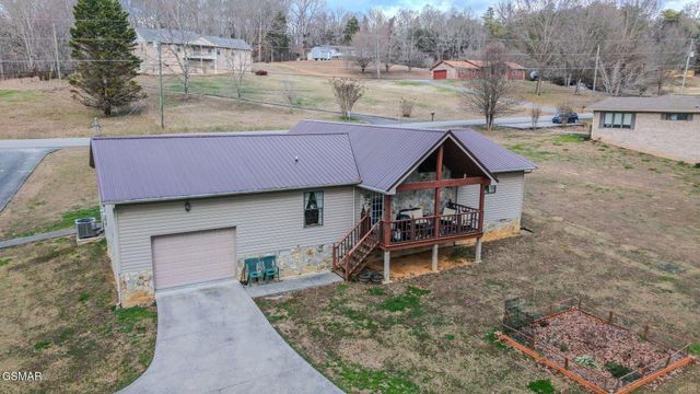 224 Lenz Drive, Kodak, TN 37764