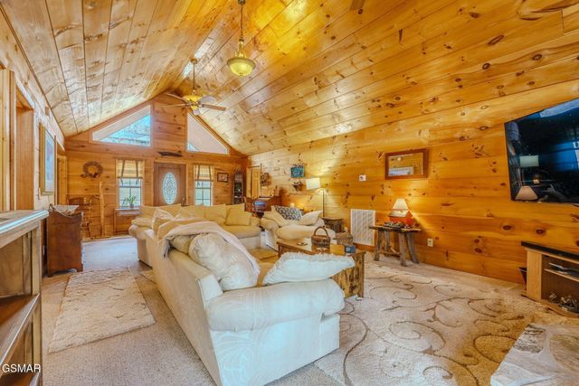 224 Lenz Drive, Kodak, TN 37764