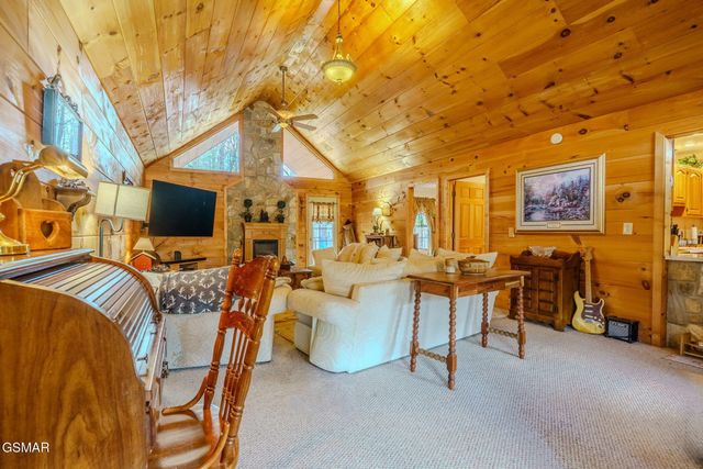 224 Lenz Drive, Kodak, TN 37764
