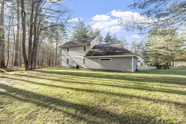 34 Pickman Dr, Bedford, MA 01730