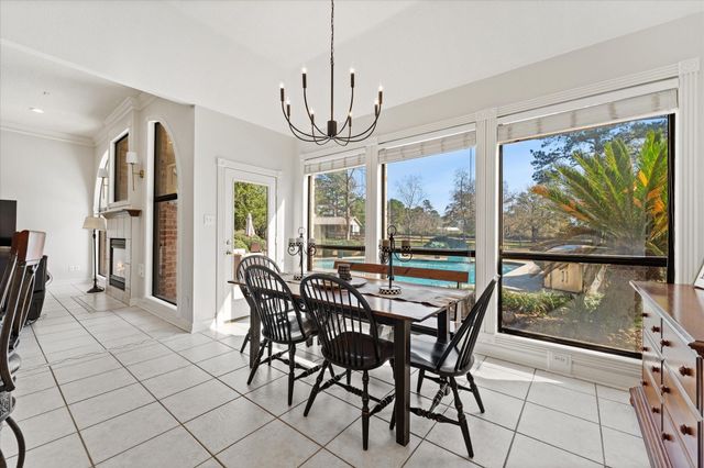 1019 Towering Oaks Street, Magnolia, TX 77355