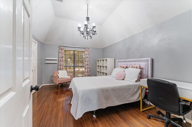 1019 Towering Oaks Street, Magnolia, TX 77355