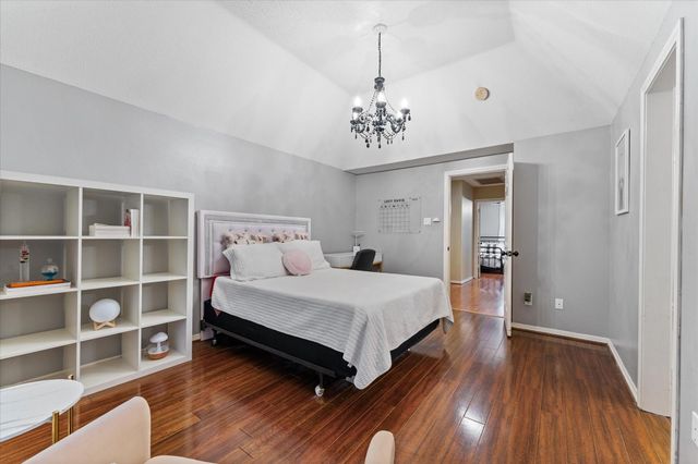 1019 Towering Oaks Street, Magnolia, TX 77355