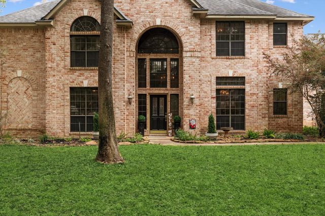 1019 Towering Oaks Street, Magnolia, TX 77355