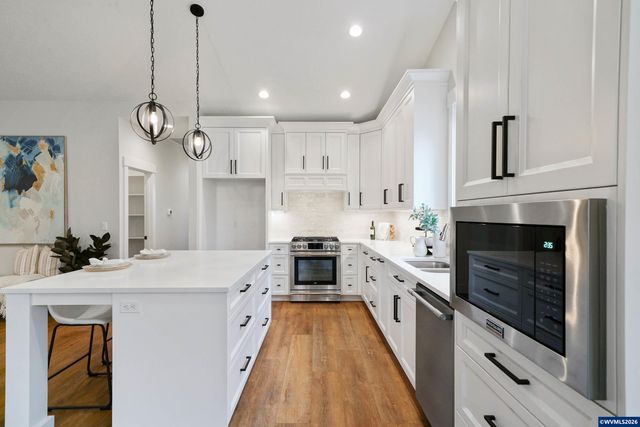 747 Emily Grace Ln SE, Salem, OR 97306
