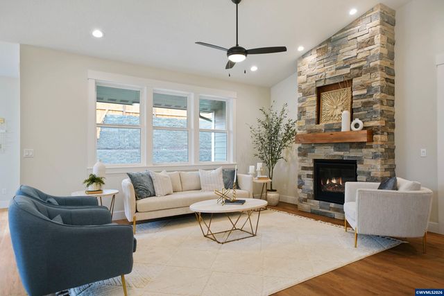 747 Emily Grace Ln SE, Salem, OR 97306