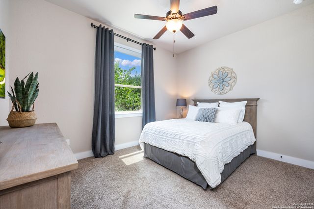 2335 Geneseo Oaks, New Braunfels, TX 78132