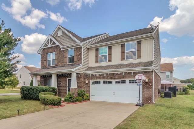 1001 Harwell Ln, Murfreesboro, TN 37128