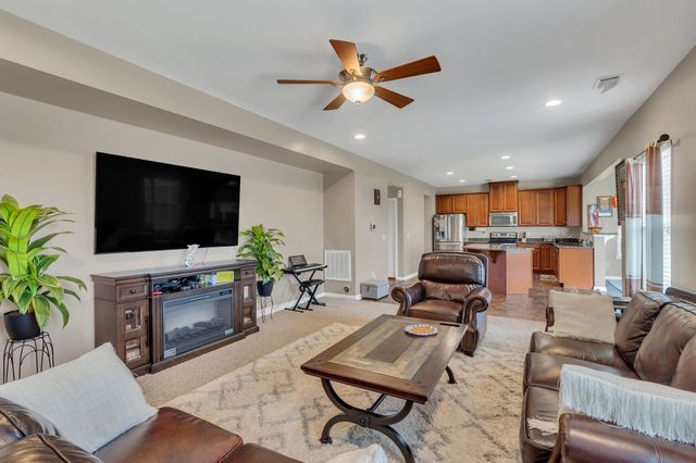 1001 Harwell Ln, Murfreesboro, TN 37128