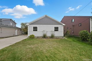 37752 Huron Pointe Drive, Harrison Twp, MI 48045
