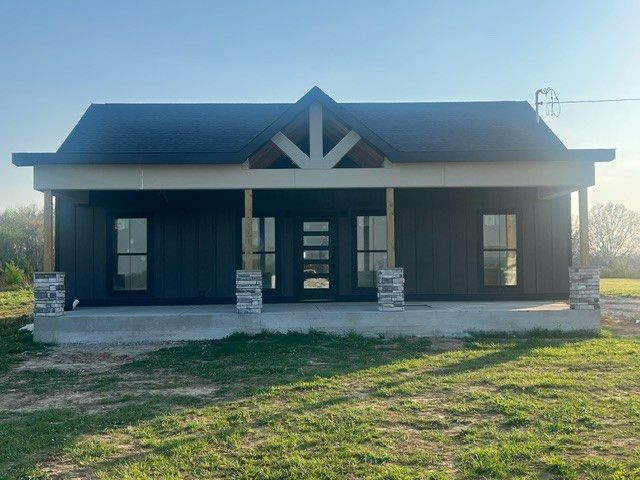4901 Old Salem Lexie Rd, Belvidere, TN 37306
