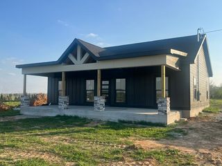 4901 Old Salem Lexie Rd, Belvidere, TN 37306
