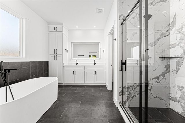 2925 Old Greenville Highway, Central, SC 29630