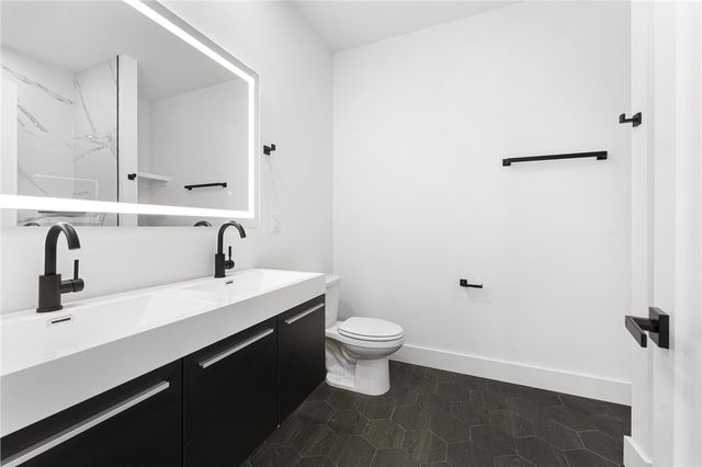 2925 Old Greenville Highway, Central, SC 29630