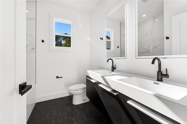 2925 Old Greenville Highway, Central, SC 29630