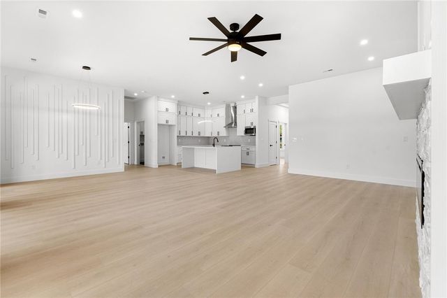 2925 Old Greenville Highway, Central, SC 29630