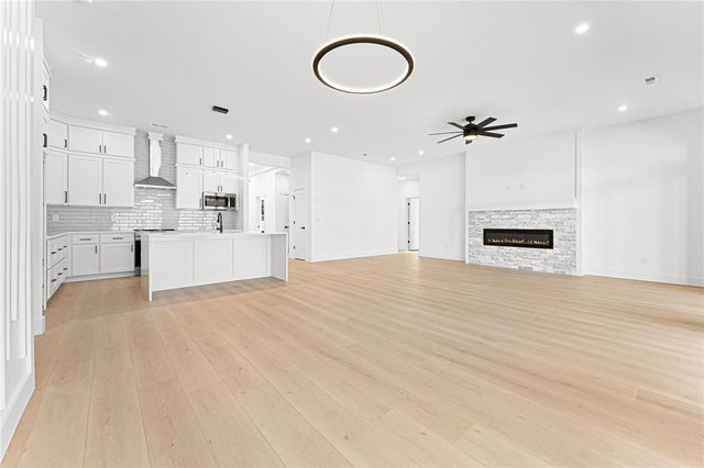 2925 Old Greenville Highway, Central, SC 29630