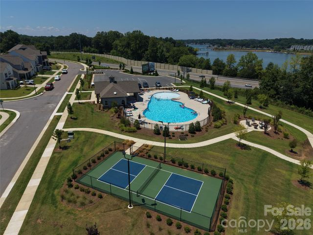 118 Winterberry Street, Mooresville, NC 28117