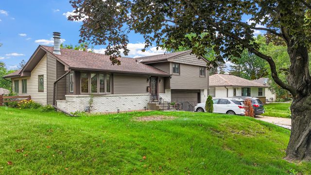 4246 Royce Street NE, Columbia Heights, MN 55421