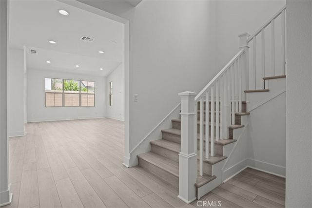 155 Somera, Irvine, CA 92602