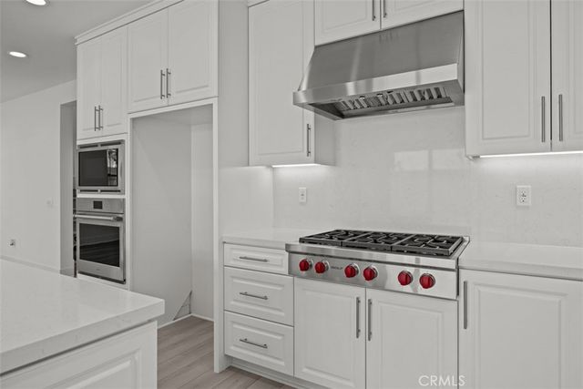 155 Somera, Irvine, CA 92602