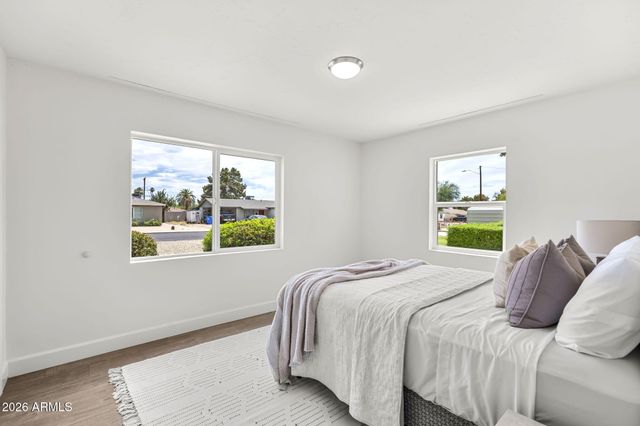 2510 E FAIRMOUNT Avenue, Phoenix, AZ 85016
